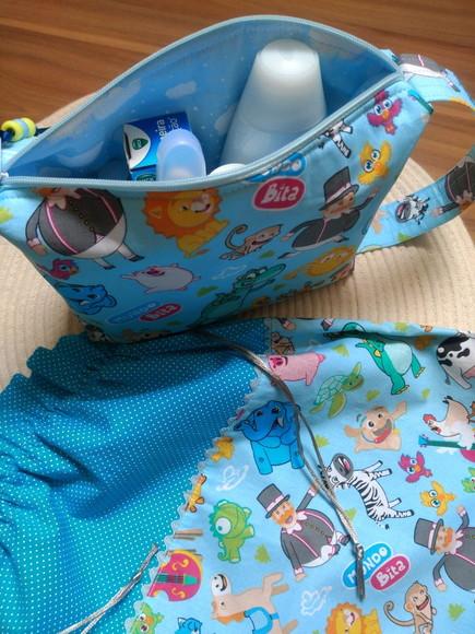 Kit Necessaire e Saquinho para Roupas
