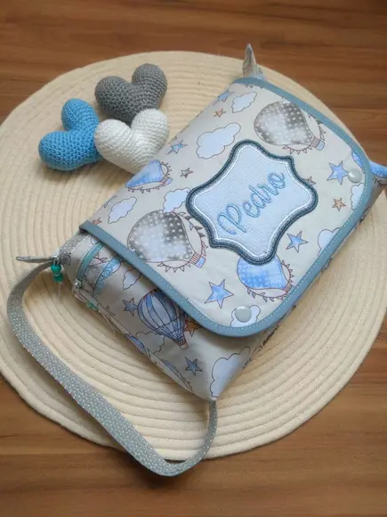 Necessaire Porta Fraldas e Lenço Umedecido