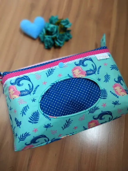 Necessaire Porta Fraldas e Lenço Umedecido
