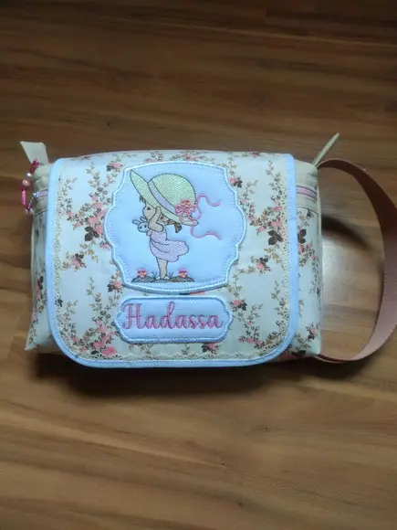 Necessaire Porta Fraldas e Lenço Umedecido