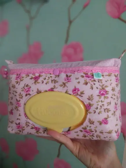Necessaire Porta Fraldas e Lenço Umedecido