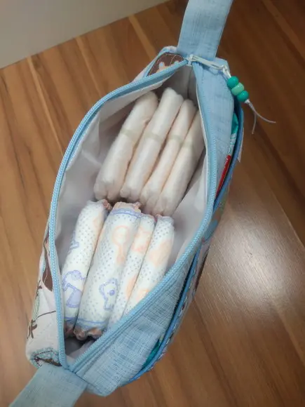 Necessaire Porta Fraldas e Lenço Umedecido