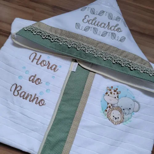 Toalha de Banho e Fraldas de Boca kit 4 peças