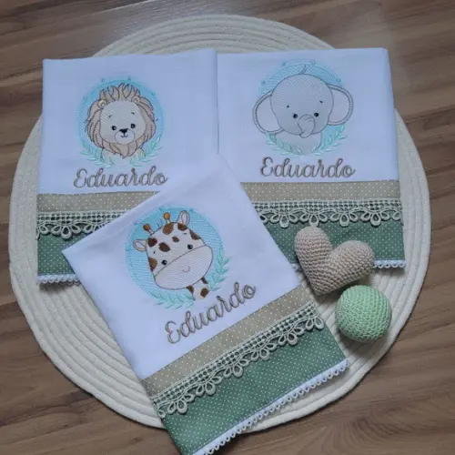 Toalha de Banho e Fraldas de Boca kit 4 peças