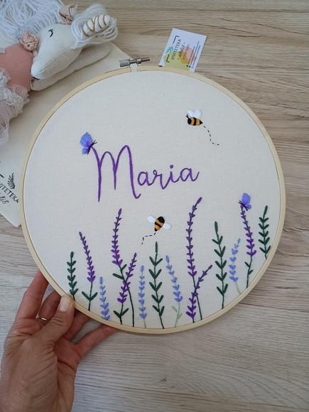Bastidor Porta Maternidade Lavandas Bordado a Mão 25cm