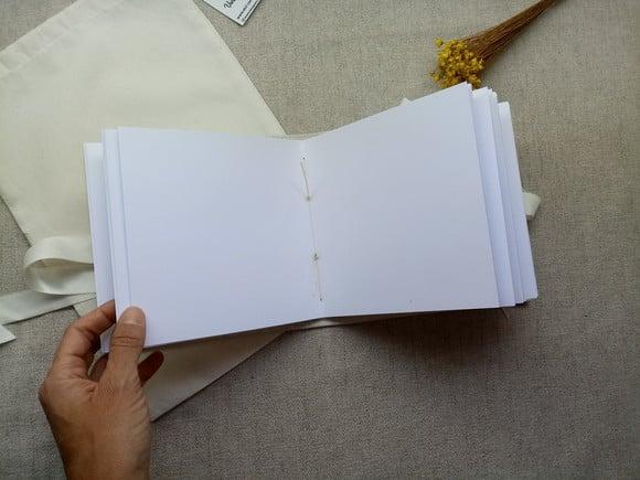 Mini Álbum Batizado Bordado à Mão