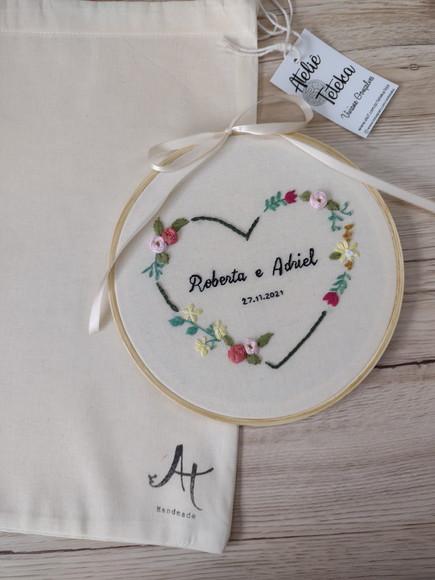 Porta Aliança Bastidor Bordado 20 cm