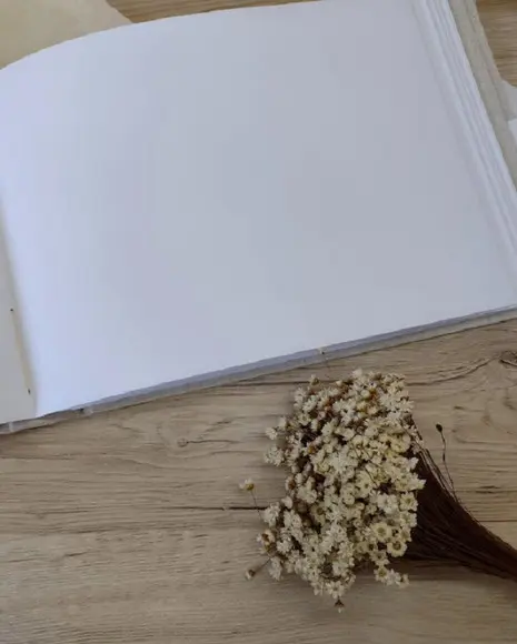 Álbum de Fotos A4 Paisagem Cogumelo e Esquilo Bordado à Mão