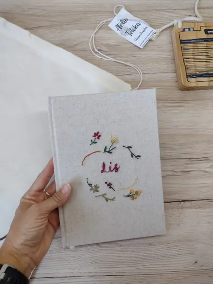 Caderno Personalizado Bordado a Mão A5