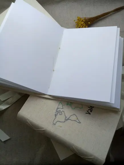 Caixa e Álbum A5 Bordado Mapa Mundi