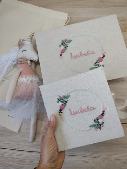 Caixa e Mini Álbum Flores Bordadas