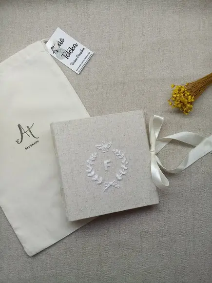 Mini Álbum Batizado Bordado à Mão