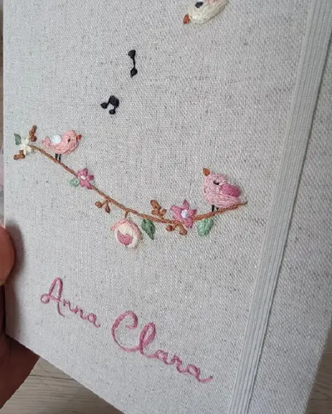 Porta Caderneta de Vacina Passarinhos Rosa Bordada a Mão