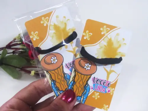 Lembrancinha Dia da Mulher Tag com Xuxinha para Cabelo