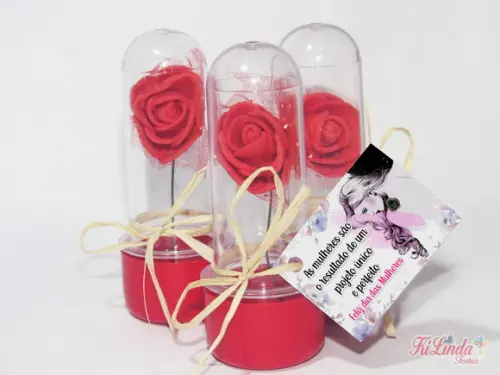Mini Rosa no Tubete Lembrancinha dia das Mulheres