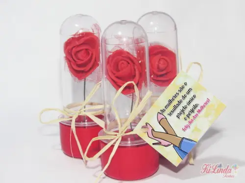 Mini Rosa no Tubete Lembrancinha dia das Mulheres