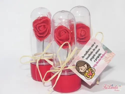Mini Rosa no Tubete Lembrancinha Dia das Mulheres