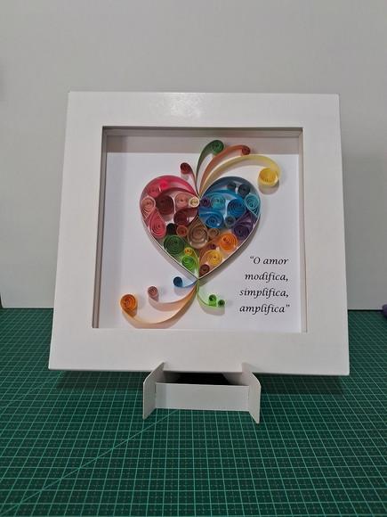 Quadro Decorativo em Quilling - Coração / Amor