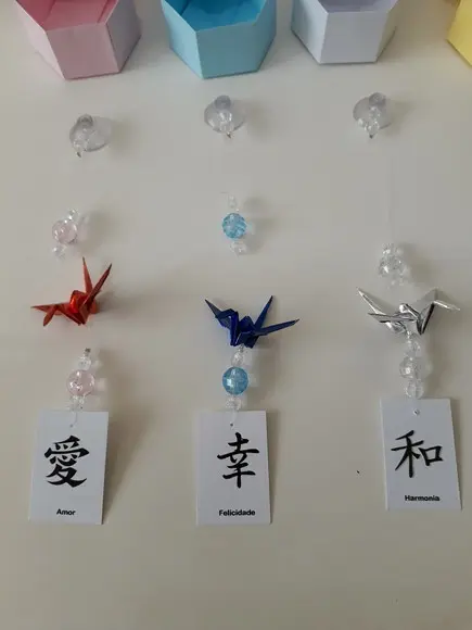 Enfeites de Tsuru com Ventosa - 10 Un.