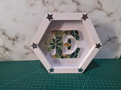 Monograma Letra E - Quilling