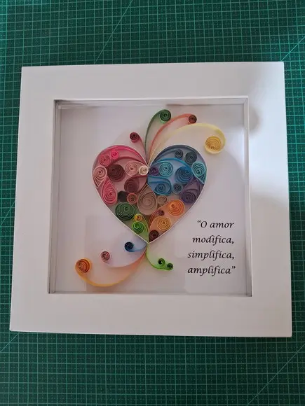 Quadro Decorativo em Quilling - Coração / Amor