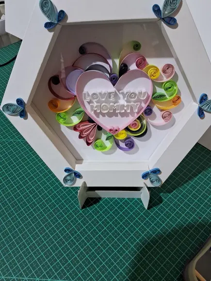 Quadro Decorativo em Quilling - Love You Mommy