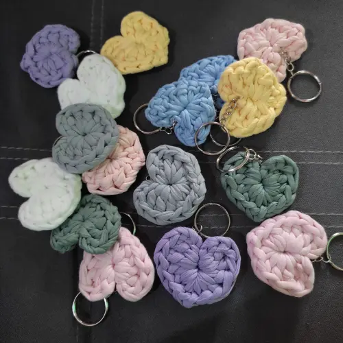 Chaveiro de coração em crochê, para lembrancinhas
