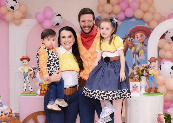 Roupa Toy Story pra Família