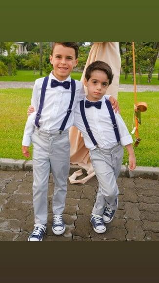Roupa Pajem Cinza