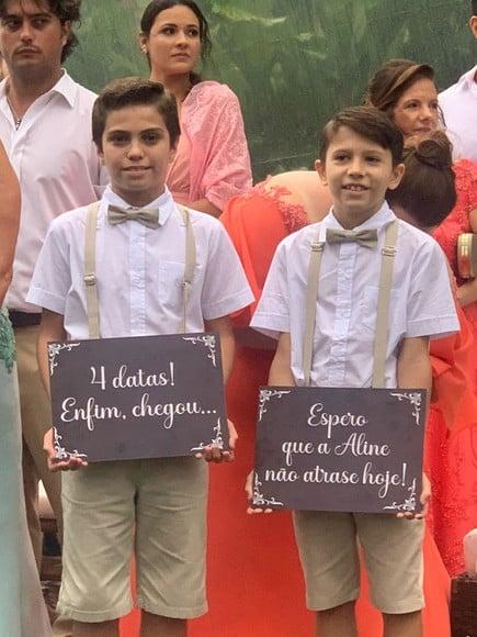 Roupa Pajem Bege