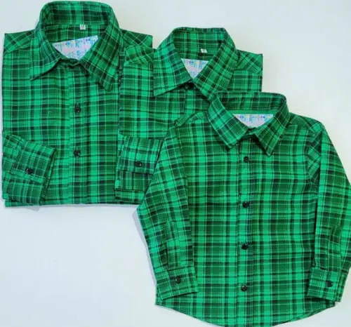 Camisa Tal Pai Tal Mãe Tal Filho Xadrez Verde