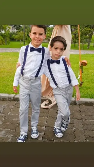 Roupa Pajem Cinza