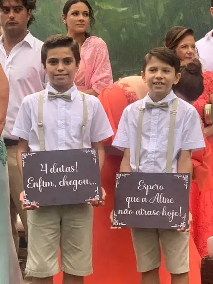 Roupa Pajem Bege