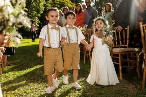 Roupa Pajem Caramelo