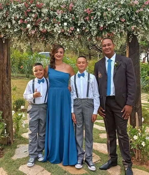 Roupa Pajem cinza