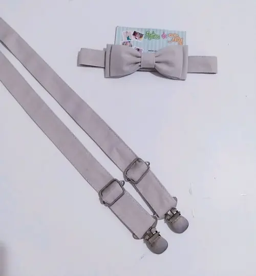 Suspensório e Gravata bege