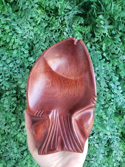 Cinzeiro de Madeira Modelo Peixe Cod 01