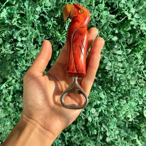 Abridor de Garrafa Madeira Modelo Arara