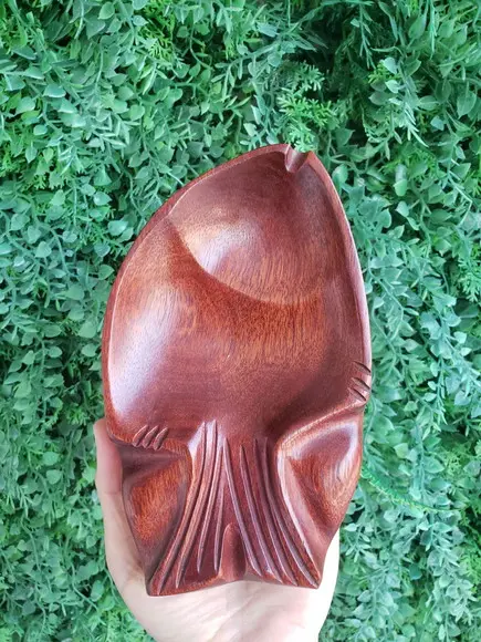Cinzeiro de Madeira Modelo Peixe Cod 01
