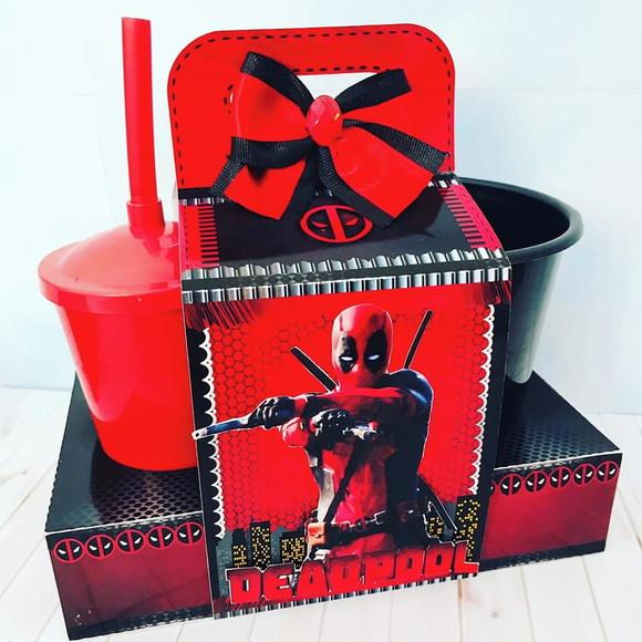 Kit Cineminha na Caixa Deadpool