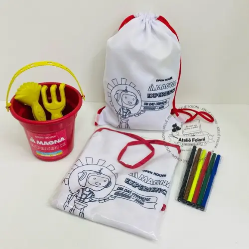 Kit Avental, Mochila de Colorir e Balde de Praia