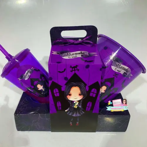 Kit Cineminha na Caixa com Alça Wandinha Addams