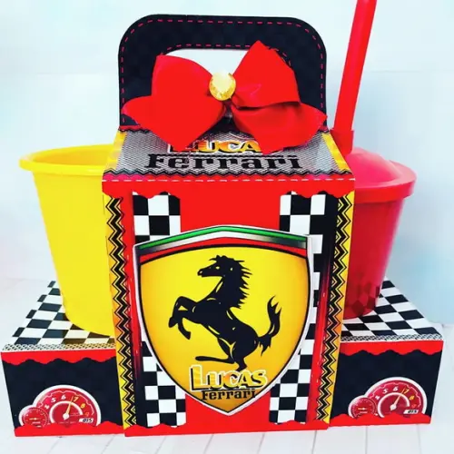 Kit Cineminha na Caixa Ferrari