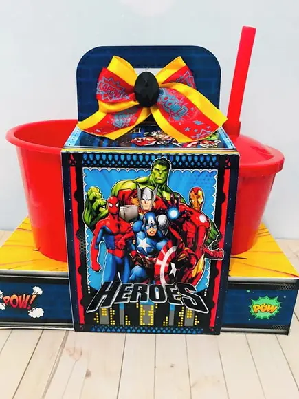 Kit Cineminha na Caixa Heróis