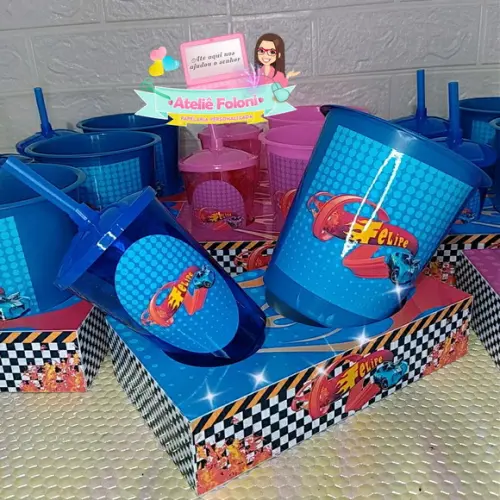 Kit Cineminha na caixa Hotweels