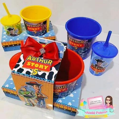 Kit Cineminha na Caixa Toy Story