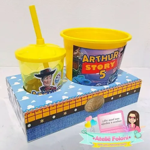 Kit Cineminha na Caixa Toy Story