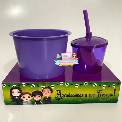 Kit Cineminha na Caixa Wandinha Adams