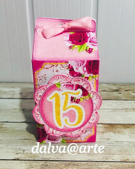 Caixinha Milk 15 Anos