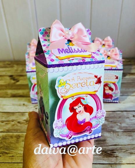 Caixinha Milk Ariel e Seus Amigos